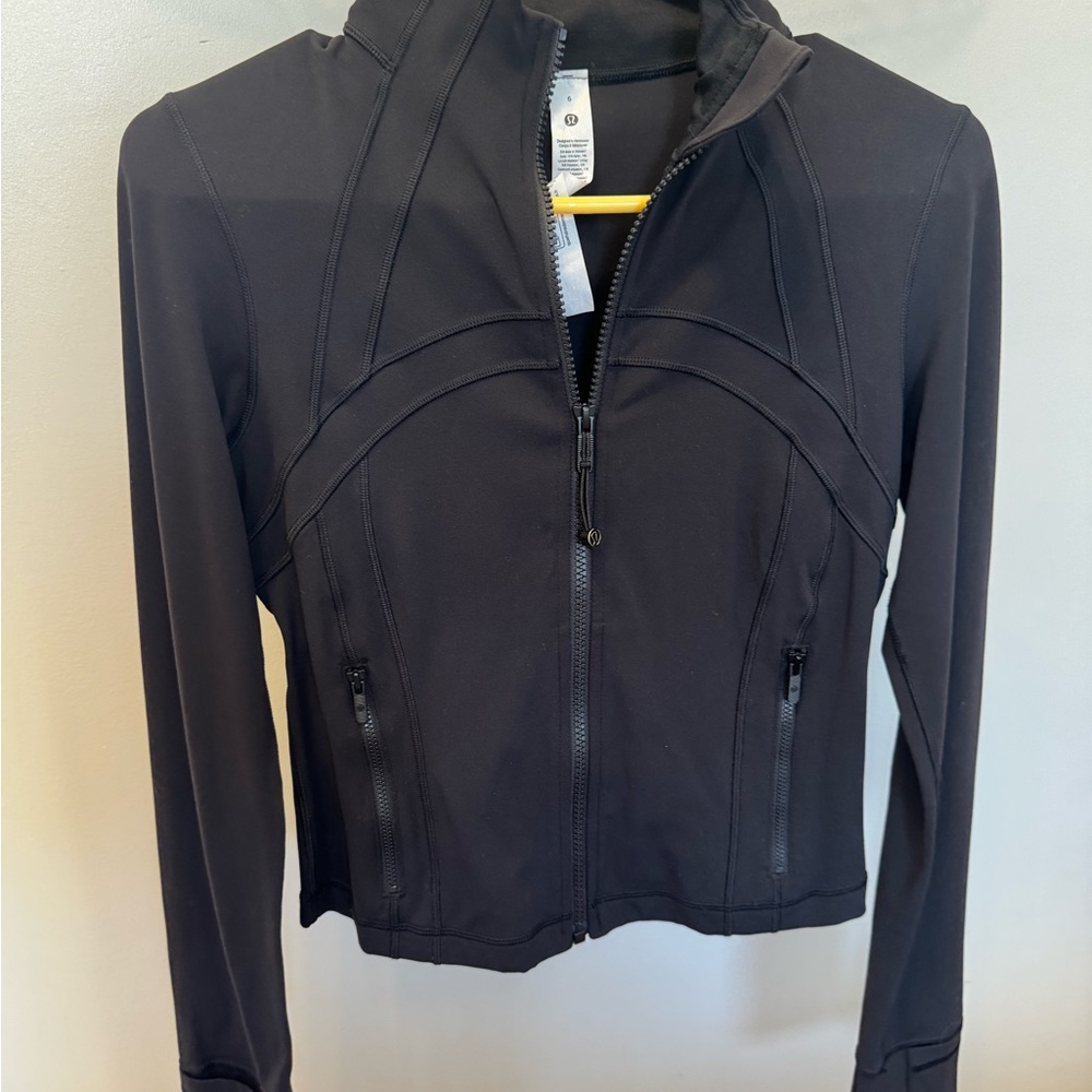 lululemon Nulu Cropped Define Jacket